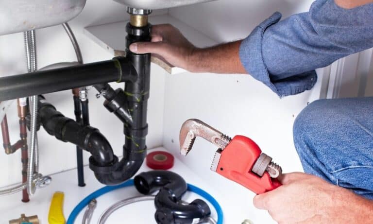 What To Consider When Choosing a Plumber