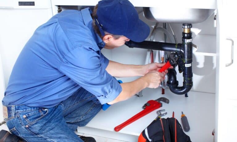 7 Tips for Choosing a Commercial Plumbing Contractor