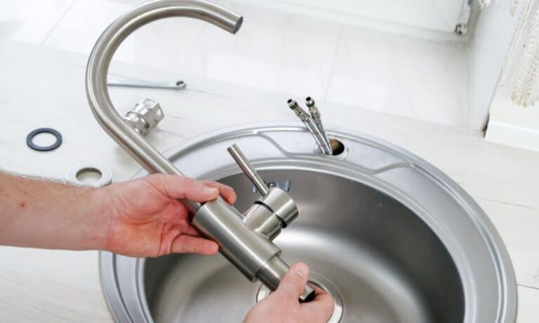 10 Signs It’s Time To Replace Your Faucet