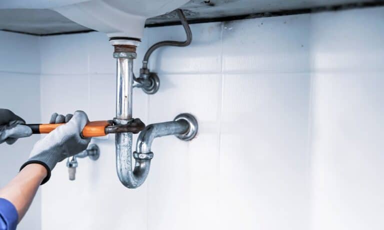 4 Tips for Homeowners: Plumbing Maintenance